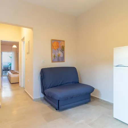 Properstay 101 - Casa Leonardo Chalkidiki شقة بوليخرونو