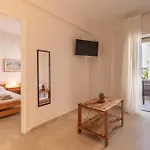 Properstay 101 - Casa Leonardo Chalkidiki Apartman *
